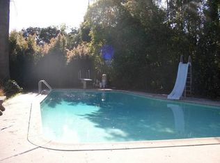 1175 S Oak Knoll Ave, Pasadena, CA 91106