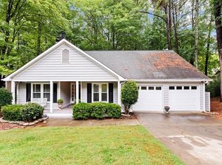 645 Wedgewood Dr, Woodstock, GA 30189