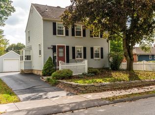 286 Cooper Hill St, Manchester, CT 06040