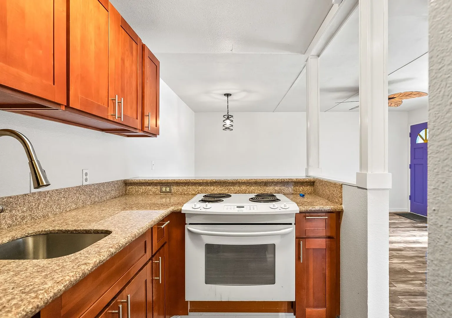 2 bed/1 bath Unfurnished condo in Pet Friendly Keonekai Villages — Photo 4