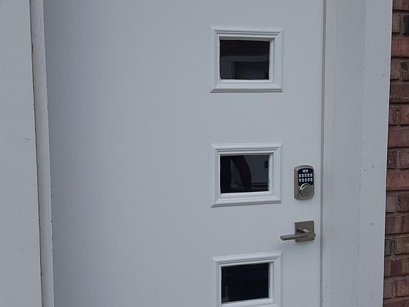 5th image of 833 S Grant Ave #8