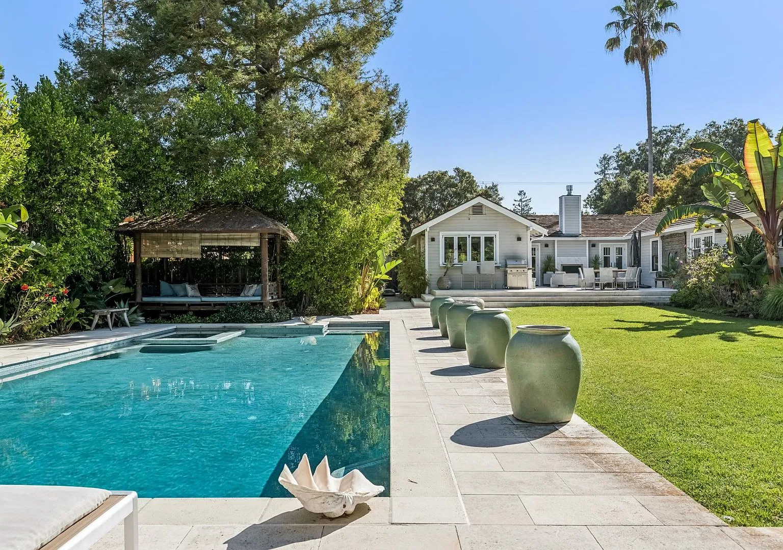 Beautifully Appointed 4 Bedroom Home with Pool & Spa — Photo 1