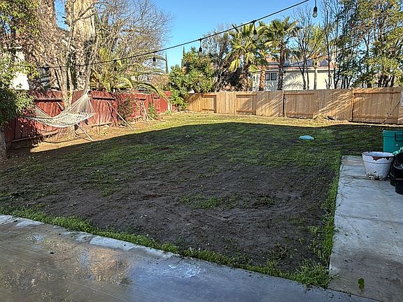 4th image of 1006 Acaciawood Ct