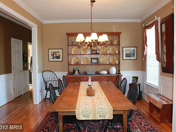 3rd image of 217 Dewberry Dr
