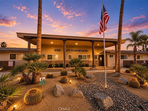 4th image of 685 E Vista Chino #A