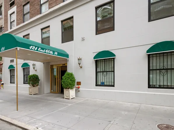 121 East 60th Street image 11 of 11