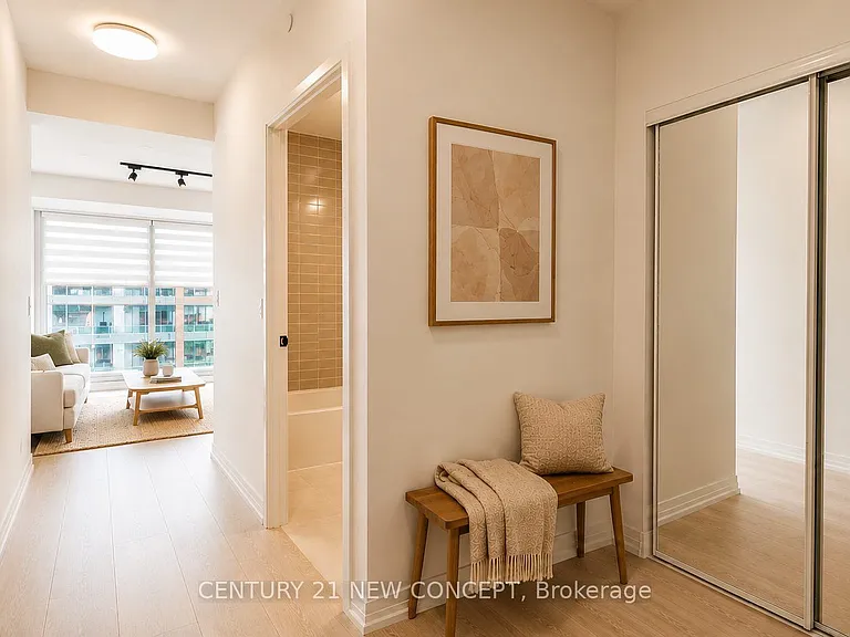 280 Dundas St W #705 — Photo 12