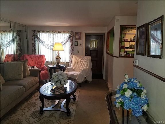 3rd image of 109 Dartmouth Ave