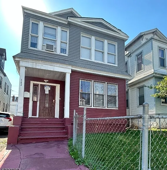 142 Mapes Ave #1-floor 1 — Photo 1