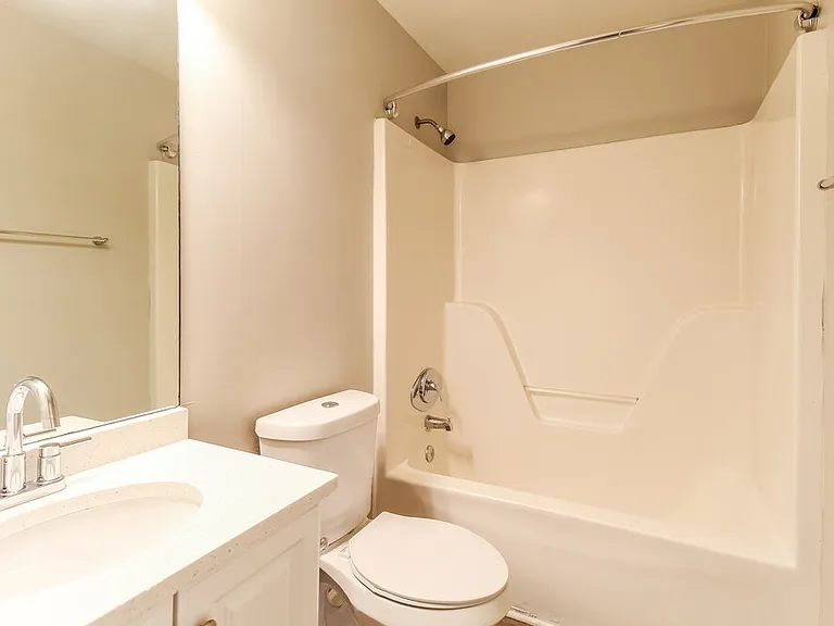 6261 Remington Park — Photo 16