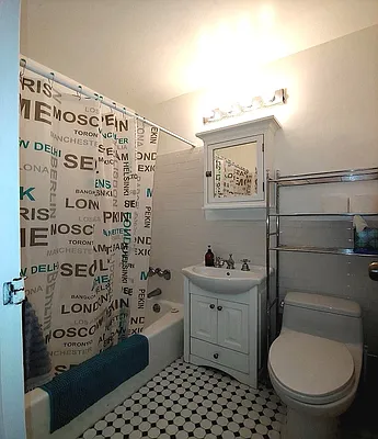 Rented by Moss Realty Company | media 10