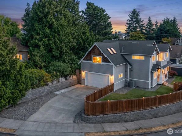 7208 8th Avenue NE, Seattle, WA 98115