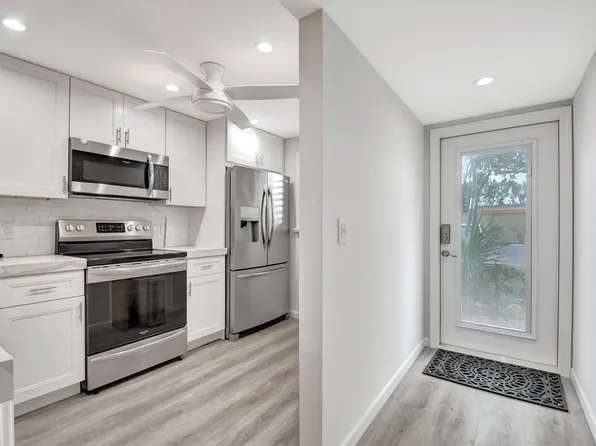 367 S Federal Highway #C-121, Deerfield Beach, FL 33441