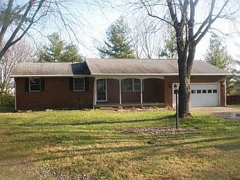 1st image of 1802 W Cambridge Pl