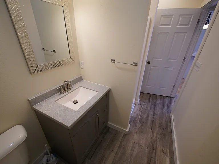 613 S Dewey St #1 — Photo 10