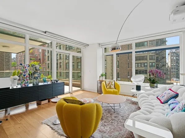 151 West 21st Street image 3 of 14