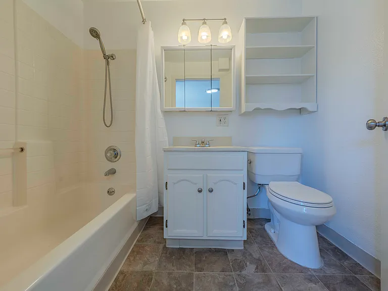 2072 Newport Blvd #226 — Photo 14