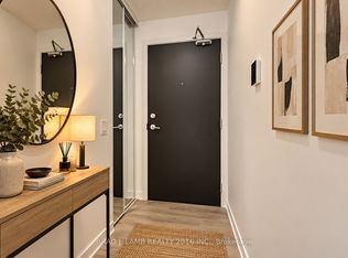 87 Peter St #2810, Toronto, ON M5V0P1