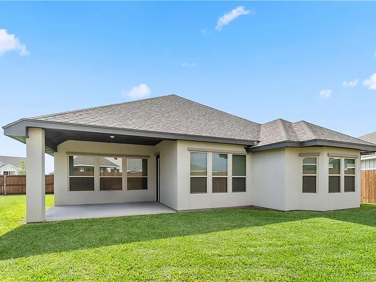 13813 Belle Ct — Photo 21