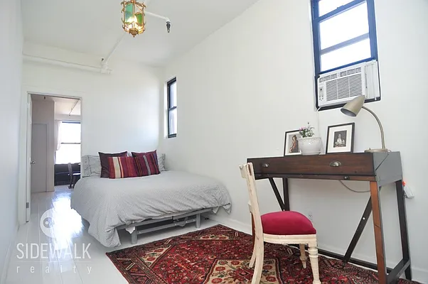 Sold by Sidewalk Realty LLC | media 16