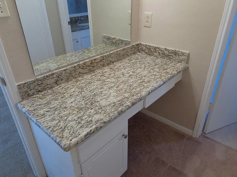 2735 Manila Ln — Photo 18