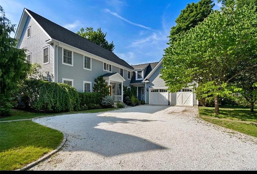 1st image of 10 Roosevelt Pl