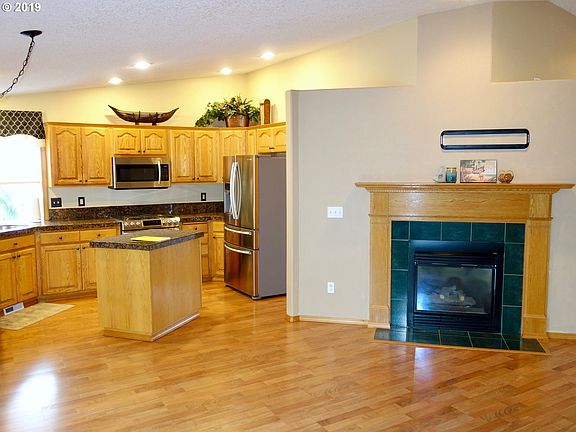 5th image of 11113 NW 36th Ave