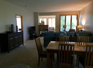 9670 Annapolis Ln N, Maple Grove, MN 55369
