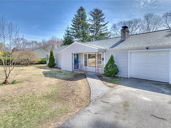3rd image of 140 Phillips Rd