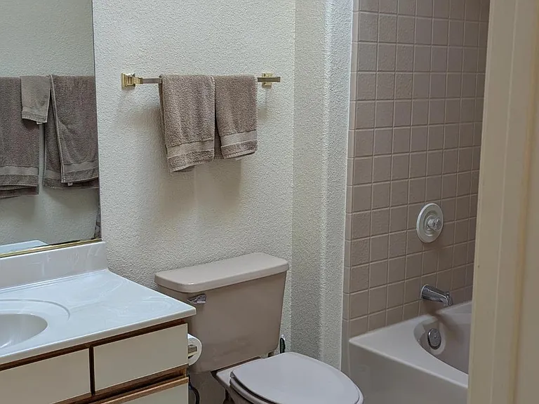 420 Acoma Blvd S #72 — Photo 15