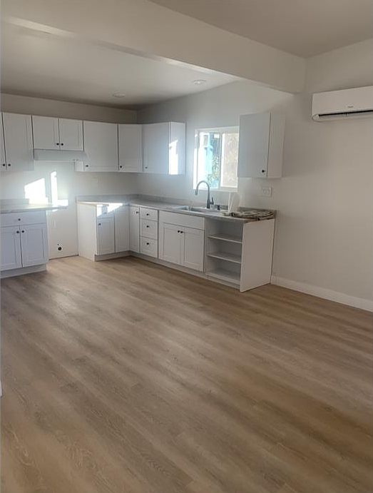 1st image of 315 Duranta St