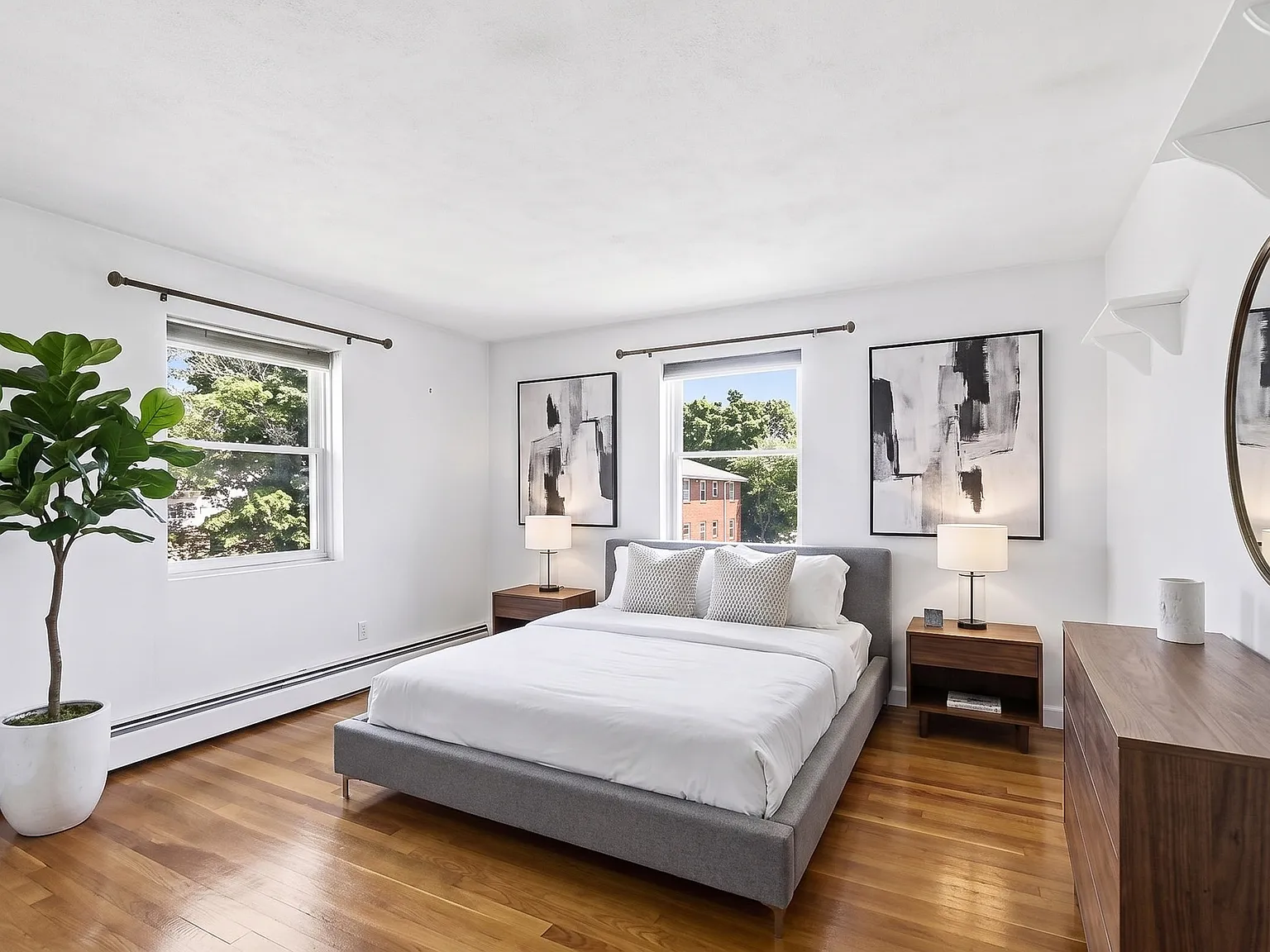 1 bed, 715 sqft, $2,100 — Photo 4