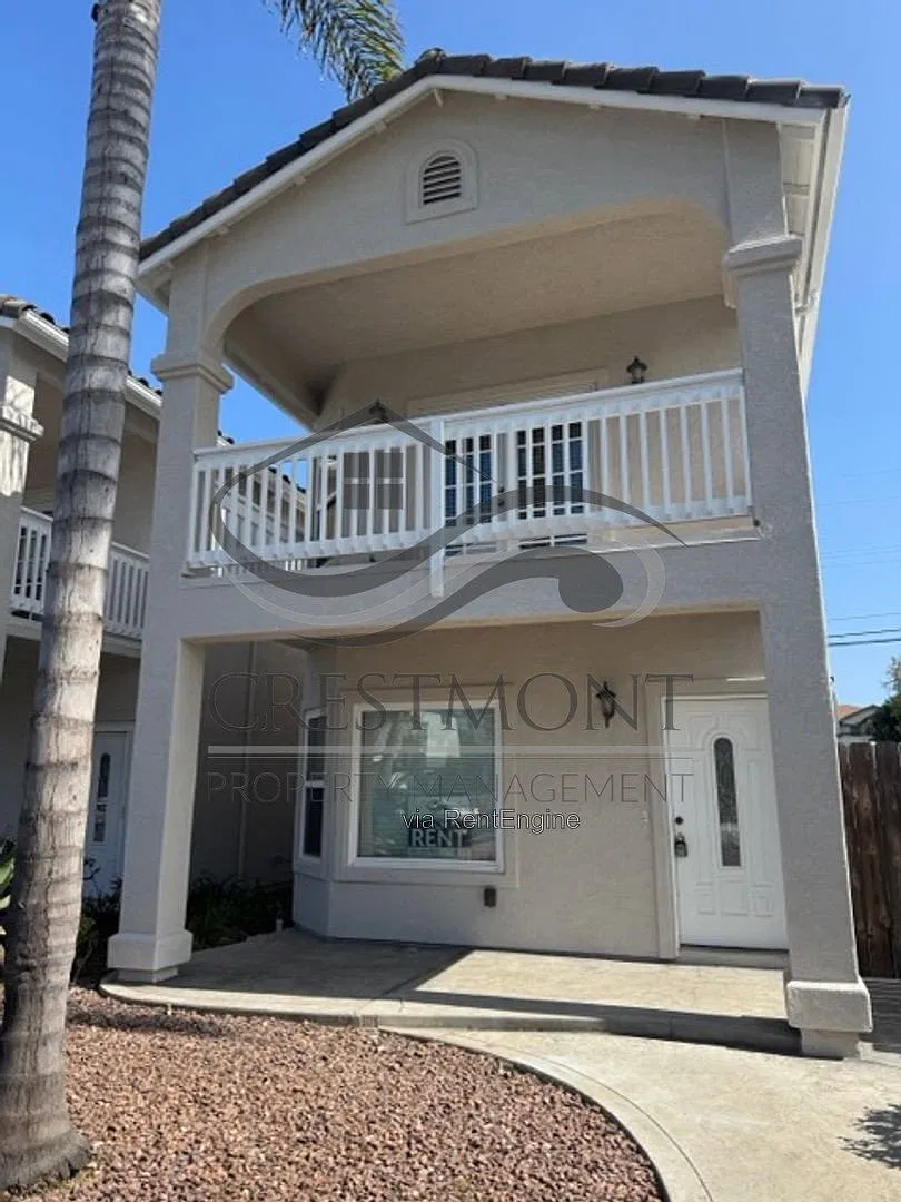 3 bed, 2.5 bath, 1986 sqft, $3,850 — Photo 1