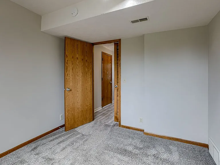 13906 Jennifer Rd — Photo 19