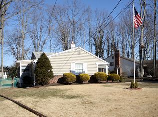 908 Coach Rd, Turnersville, NJ 08012