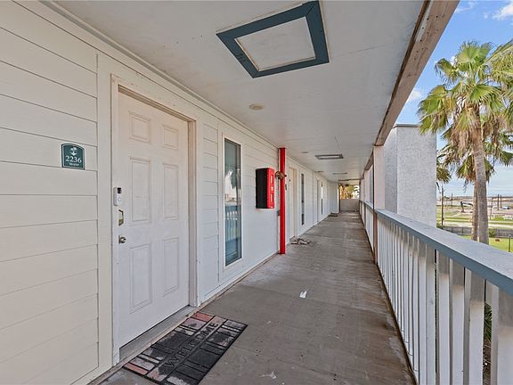 5th image of 3938 Surfside Blvd Unit 2236