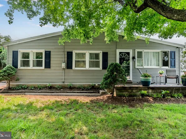 147 Salem Church Rd, Mechanicsburg, PA 17050