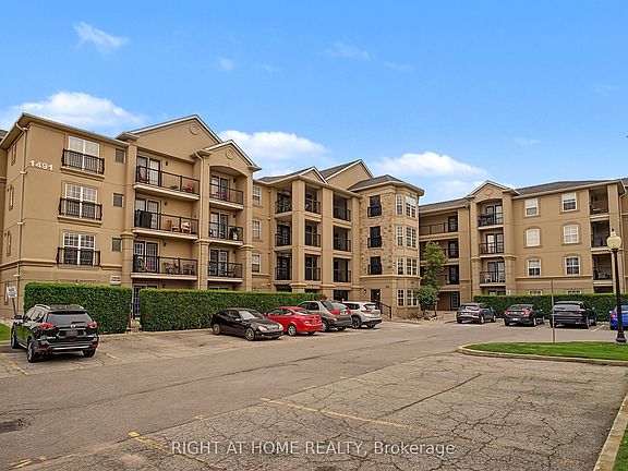 2nd image of 1491 Maple Ave #111