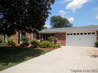 483 Kings Canyon Blvd, Galesburg, IL 61401