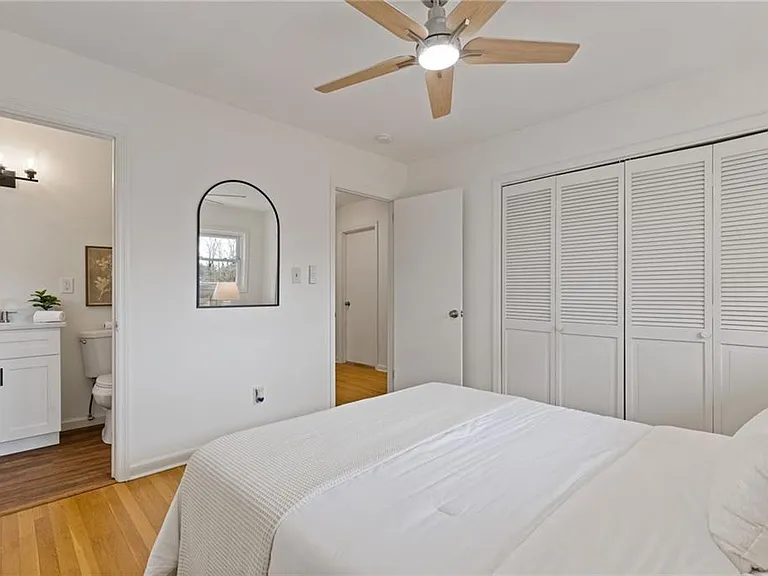 Master Bed 1