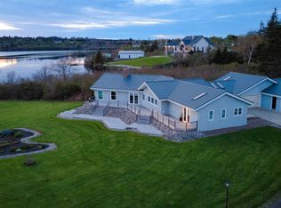 52 Captain Landers Ct, Yarmouth, NS B5A 5Z6