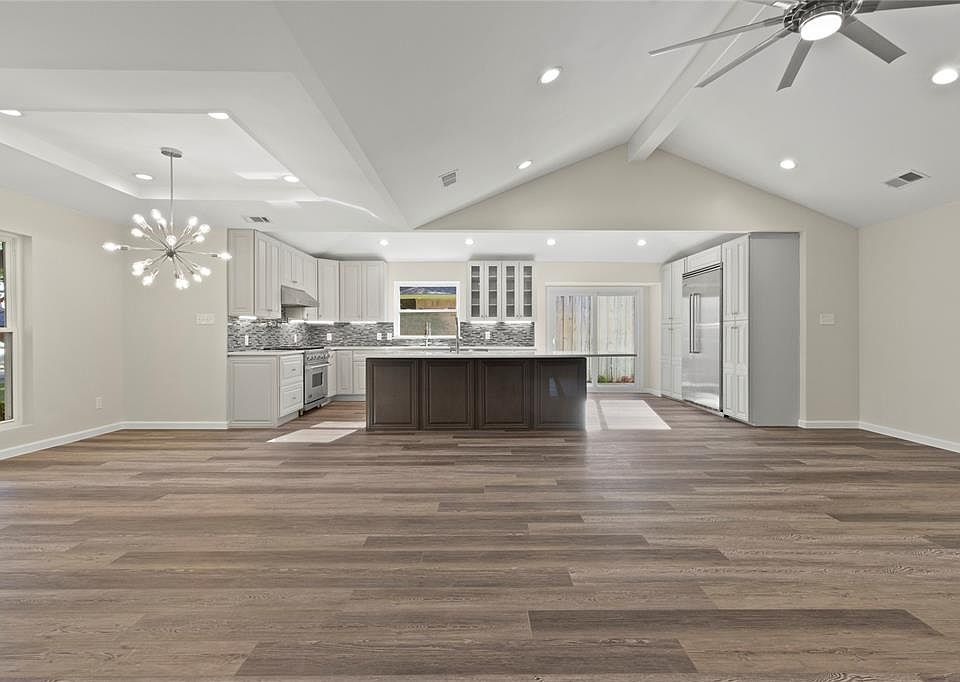 1st image of 3337 Canyon Valley Trl