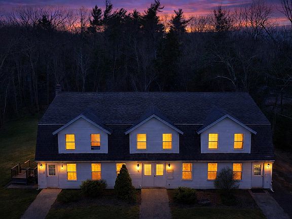 2nd image of 949 Turnpike Road