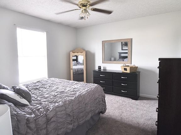 5th image of 208 Corbitt Ln