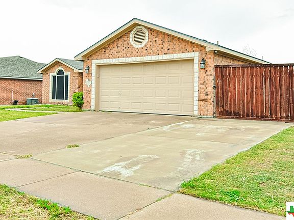 3rd image of 2307 Jake Dr
