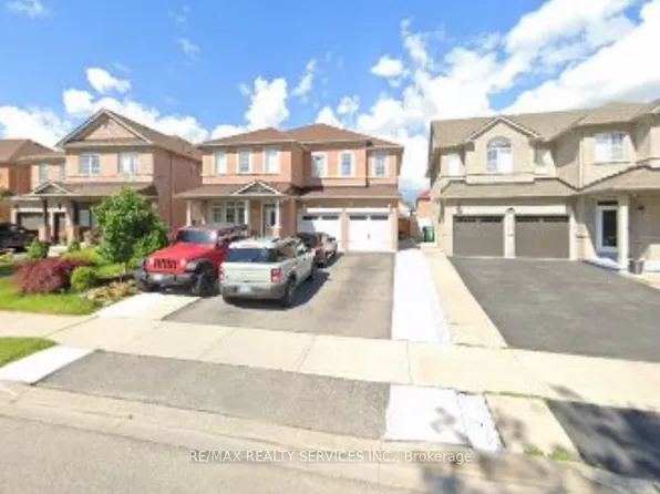 11 Plateau Dr E, Brampton, ON L6R 3G5