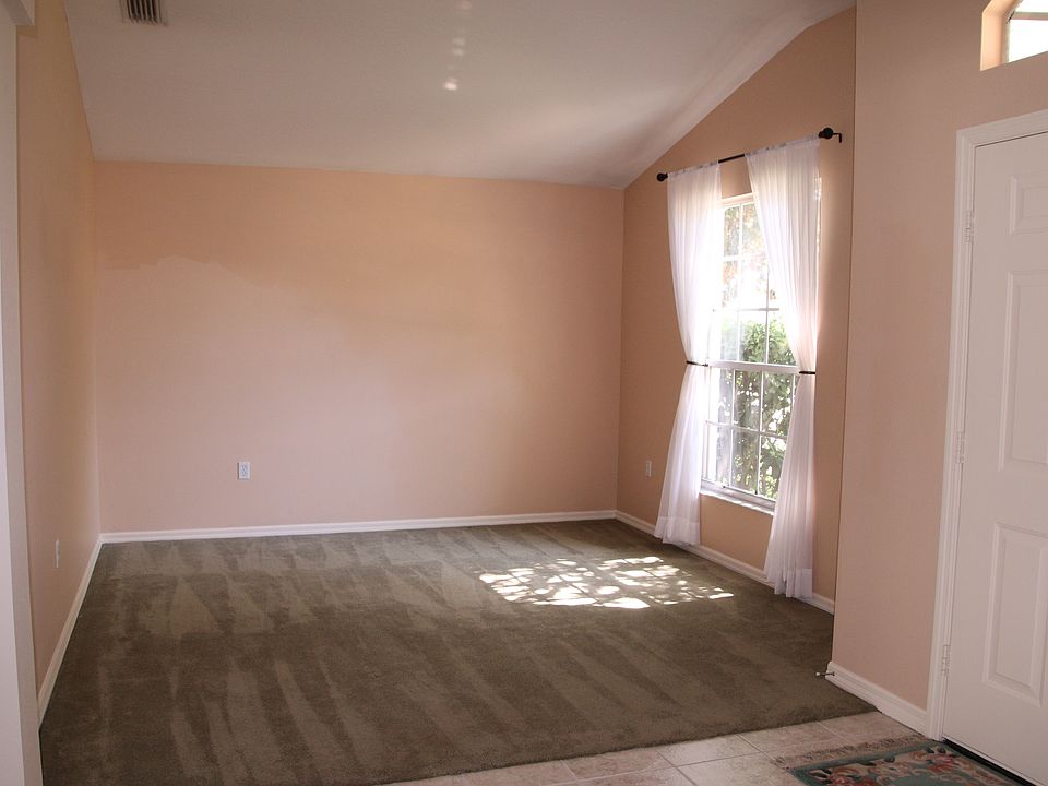 1st image of 5543 Meadow Oaks Ave