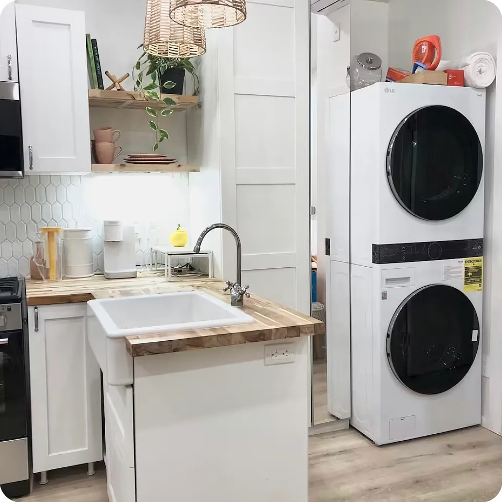 Studio, 270 sqft, $2,150 — Photo 3