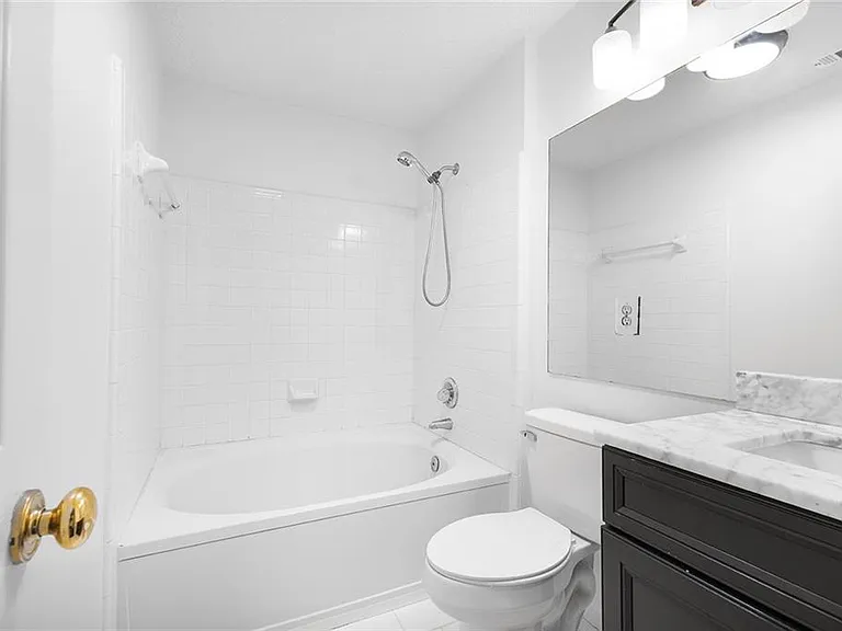 232 Bentley Pl — Photo 10