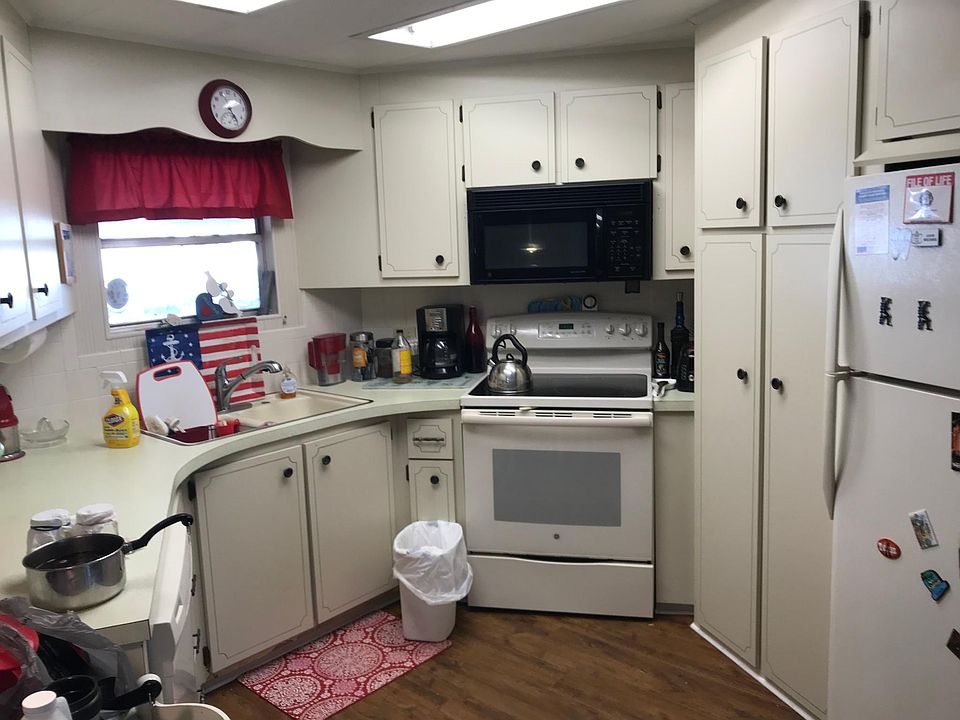 1st image of 38 King Arthur Dr